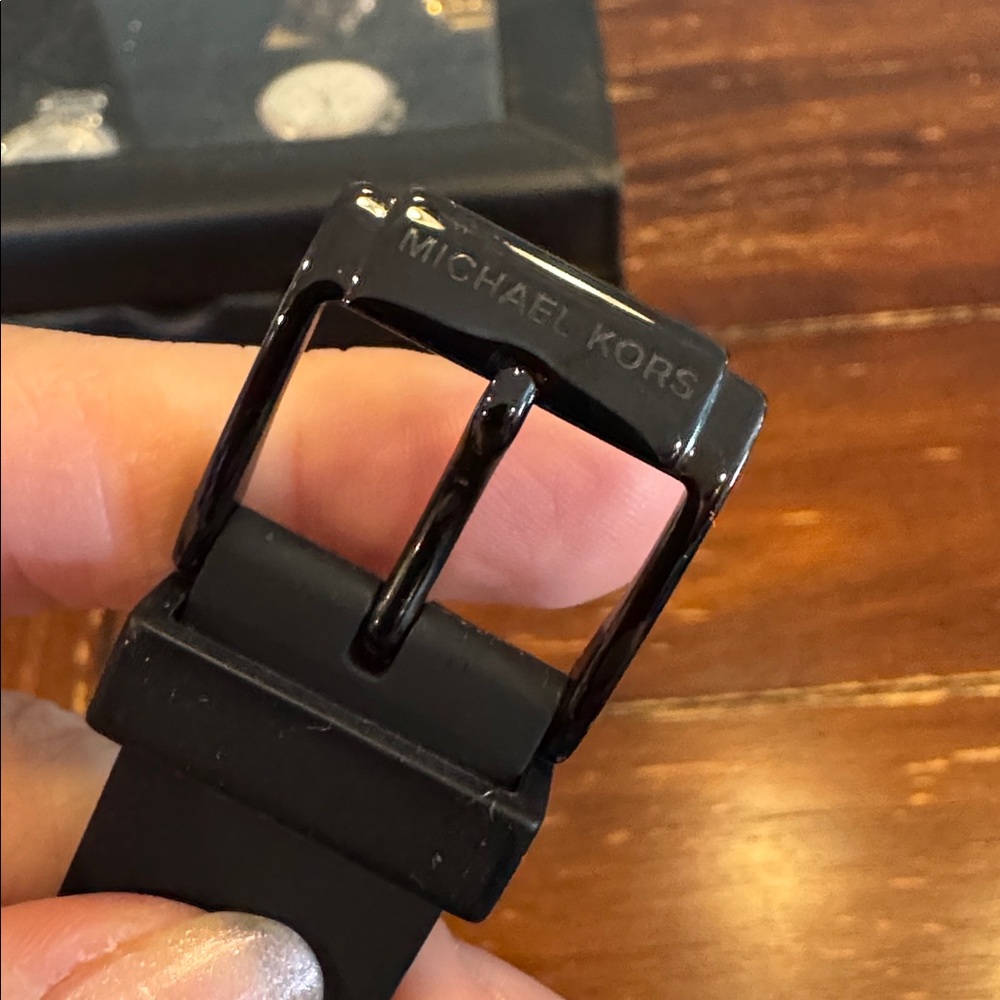 Black on Black Michael Kors Watch - Picture 9 of 9
